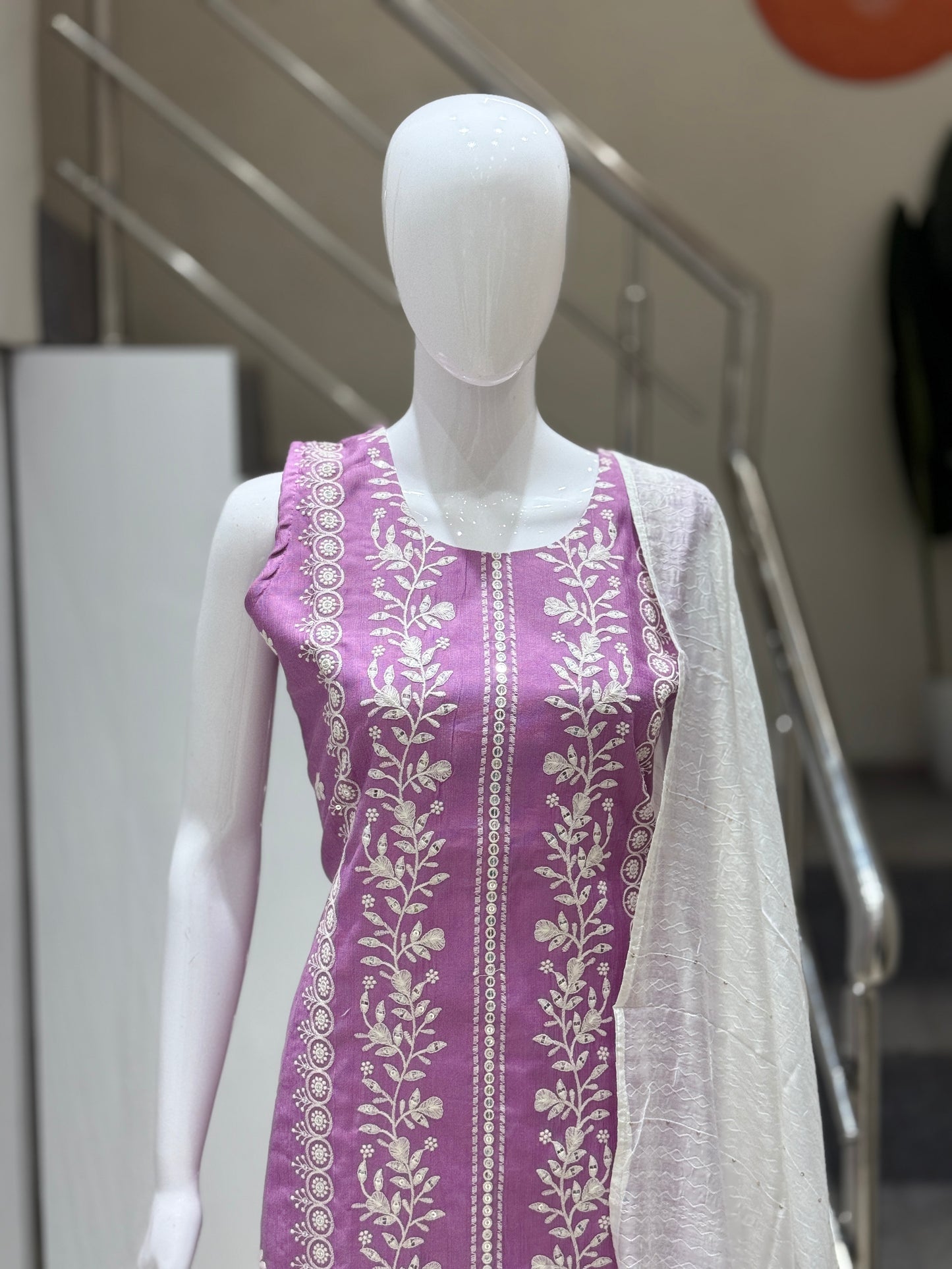 Embroidery Kurta Set