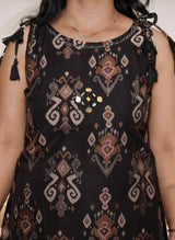 Shoulder Knot Cord Set